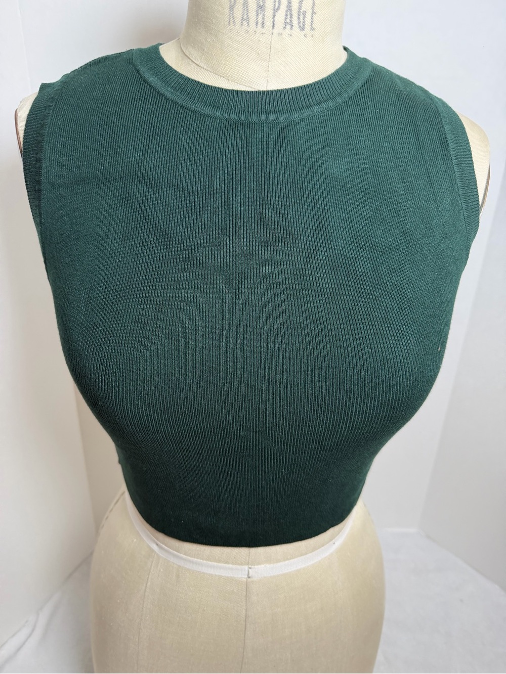 Zara Sleeveless Ribbed Crop Top - Deep Green Size L